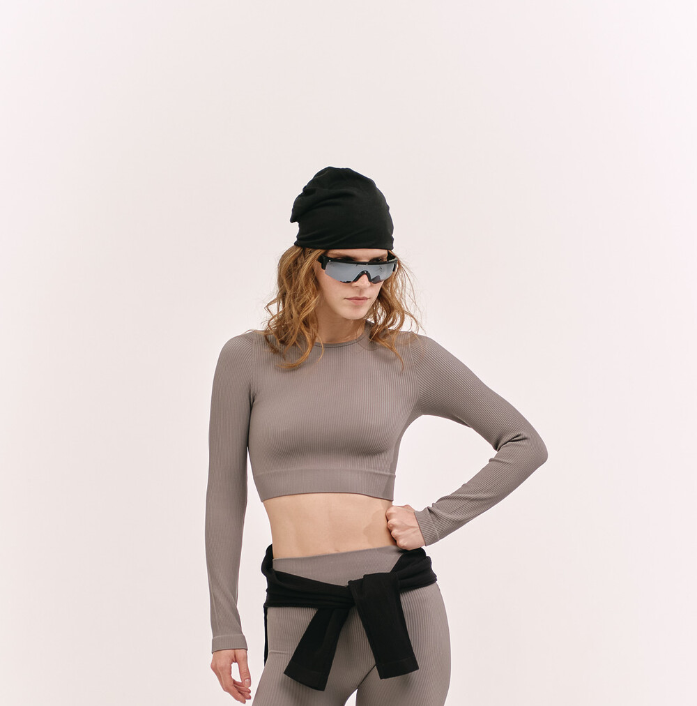 Power Rib Cropped Long Sleeve Top